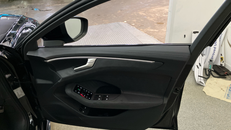 Audi A6 2.0 e-Hybrid Qtro 299 Launch Edition 4dr S Tronic Saloon